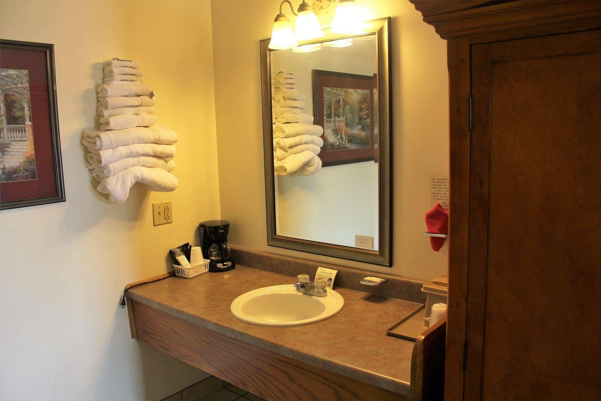 Shady Acre Inn And Suites Branson West Zewnętrze zdjęcie